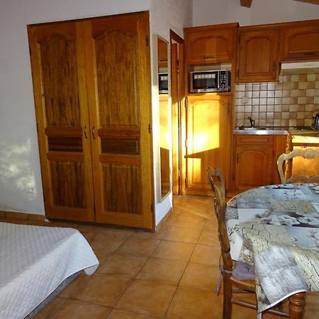 Location Villa Et Studios Roquebrune-sur Argens Exteriér fotografie