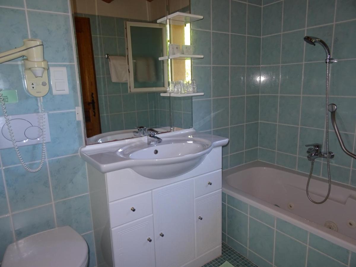 Location Villa Et Studios Roquebrune-sur Argens Exteriér fotografie
