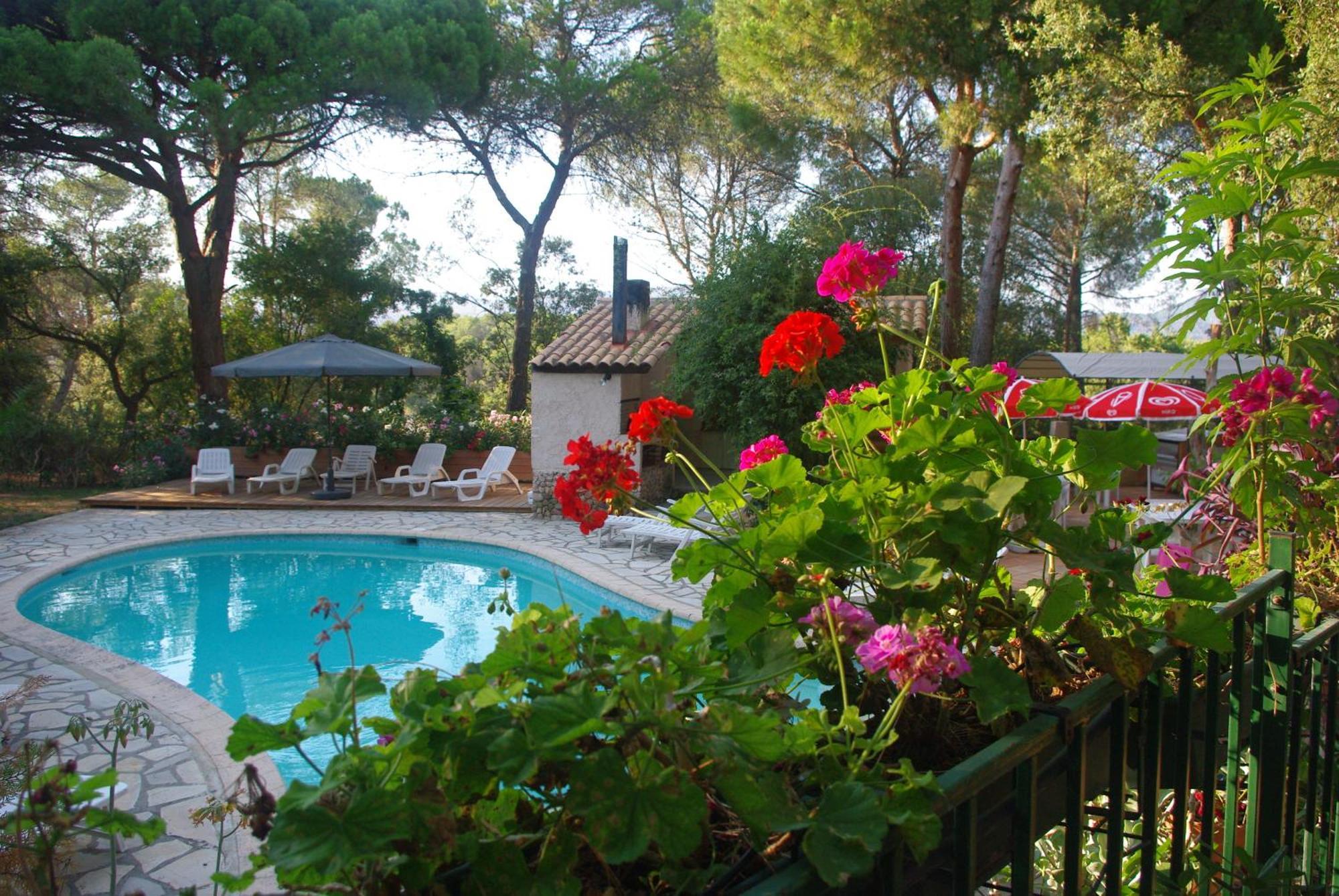 Location Villa Et Studios Roquebrune-sur Argens Exteriér fotografie