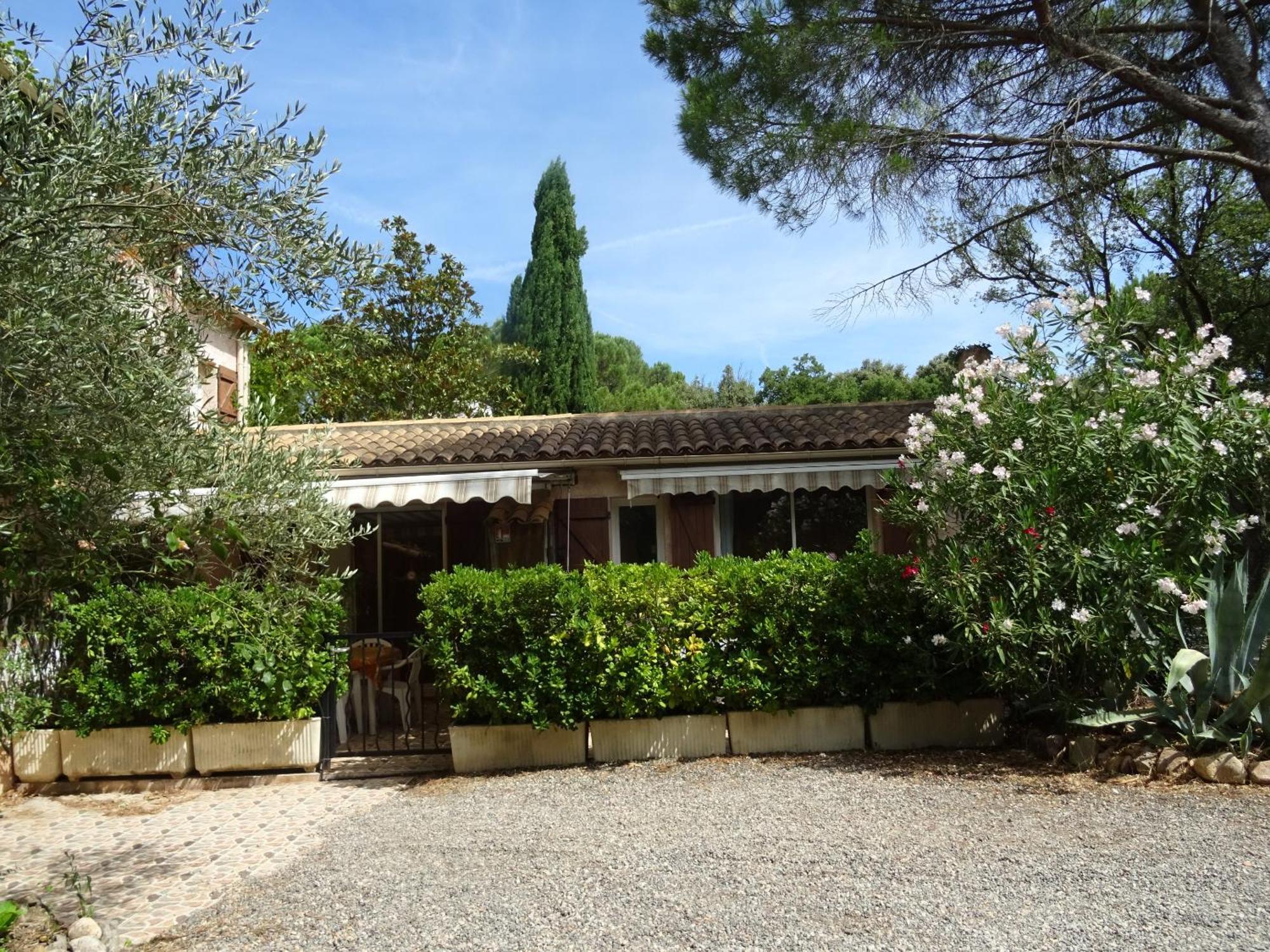 Location Villa Et Studios Roquebrune-sur Argens Exteriér fotografie
