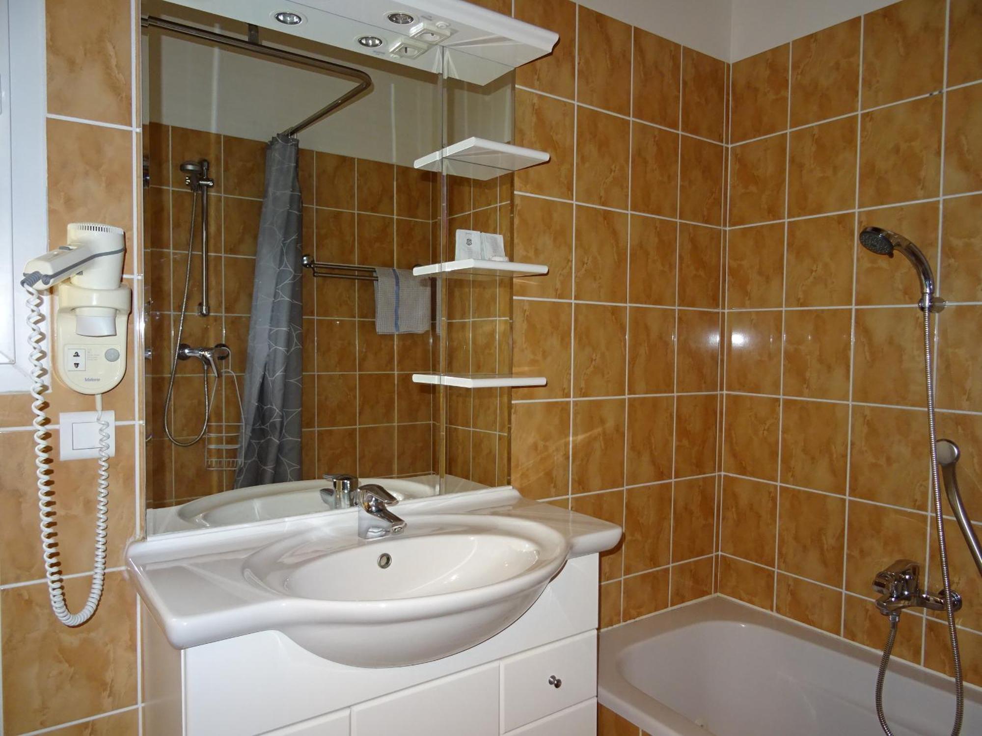 Location Villa Et Studios Roquebrune-sur Argens Exteriér fotografie