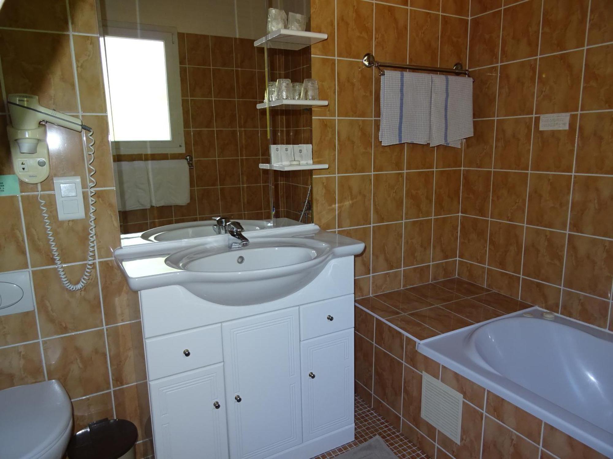 Location Villa Et Studios Roquebrune-sur Argens Exteriér fotografie